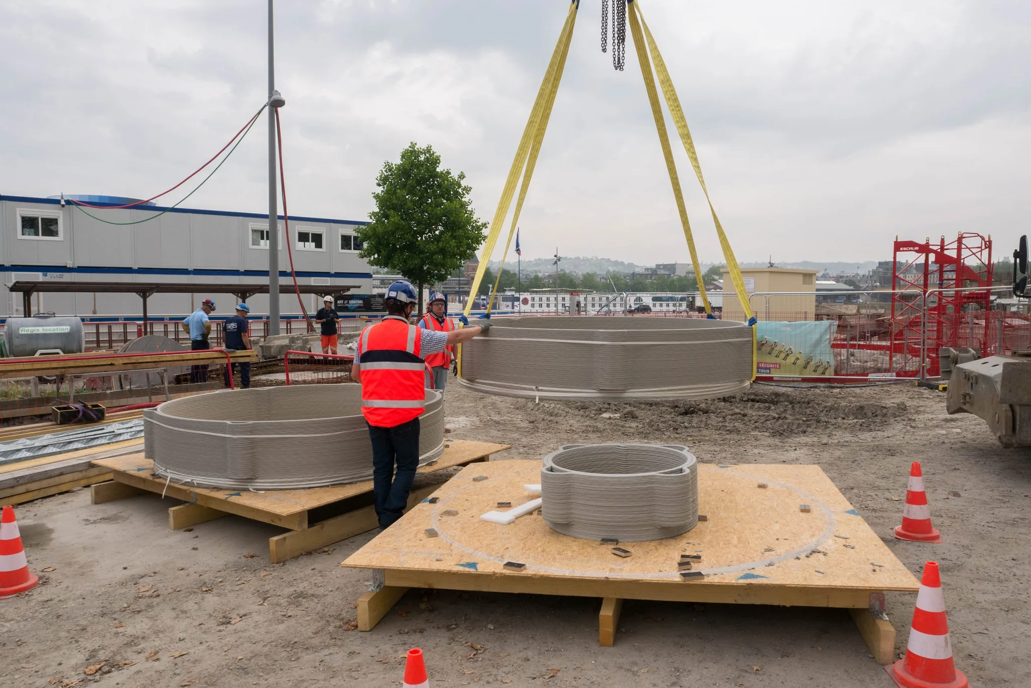 Tunnel boring machine starting bell in Rouen