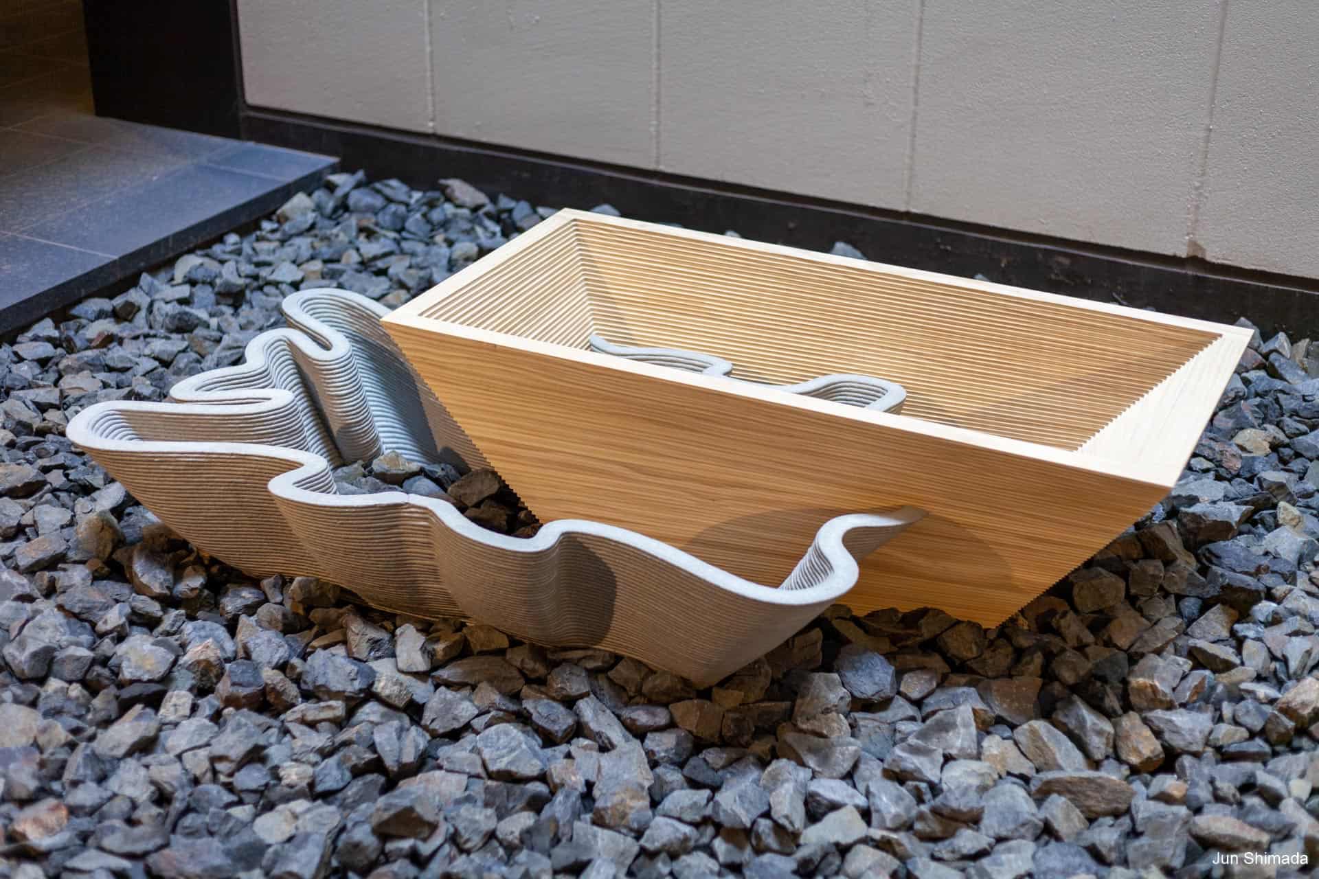 Sculpture en bois et béton