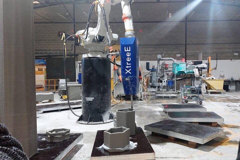 Column formwork for the Aubervilliers Olympic swimming pool