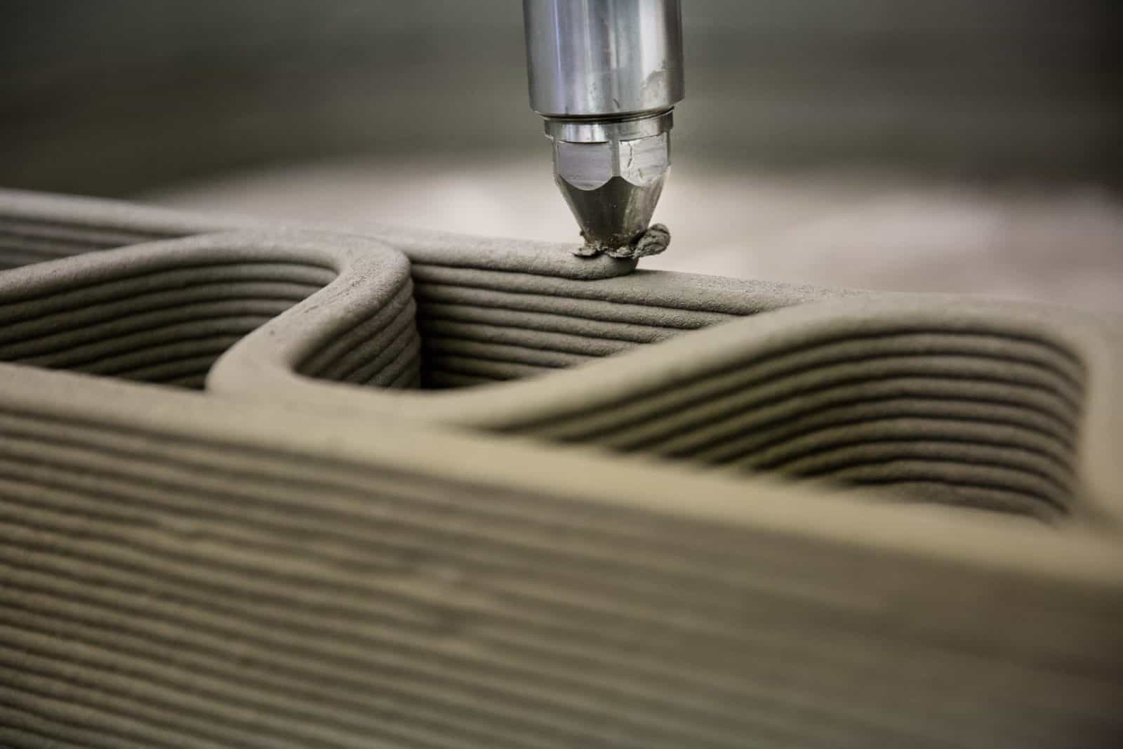 Large-scale 3D printed concrete stormwater regulator in Lille
