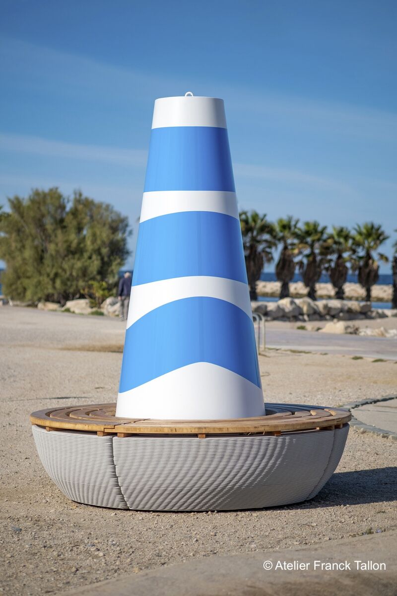 Lower part of marker buoys