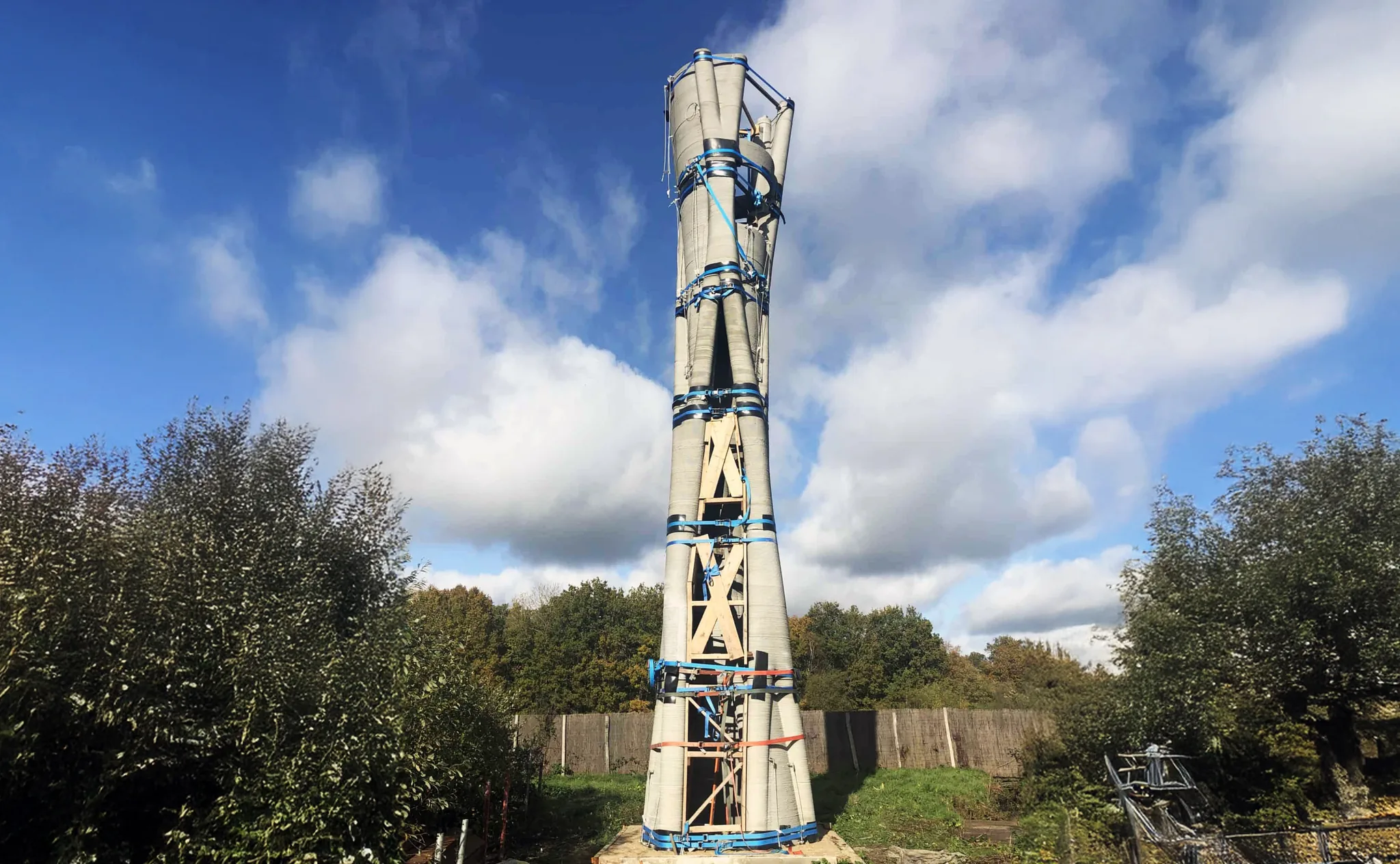 Telecommunication mast