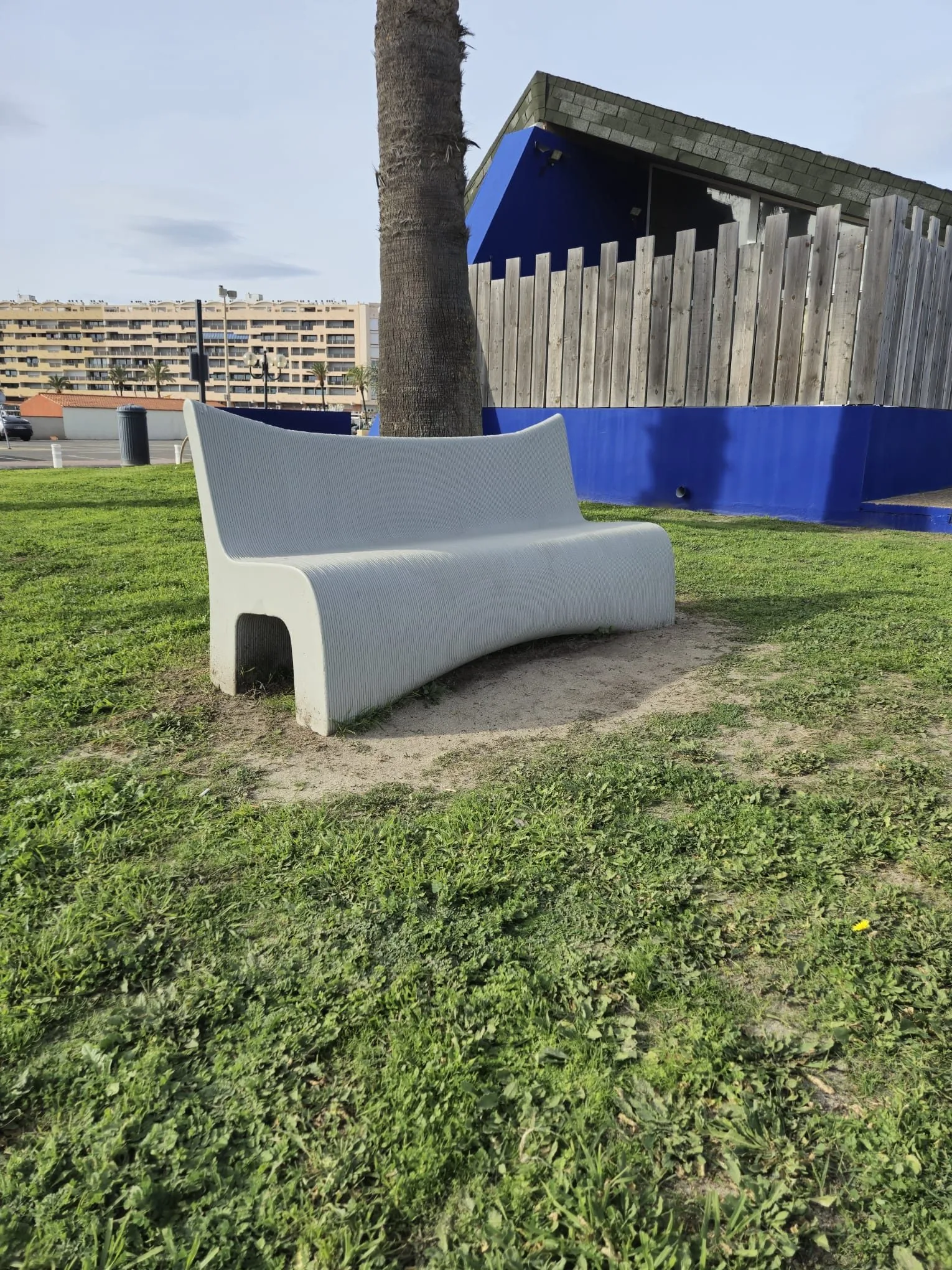 3D Printed Urban Furniture for Saint-Cyprien Tourist Office