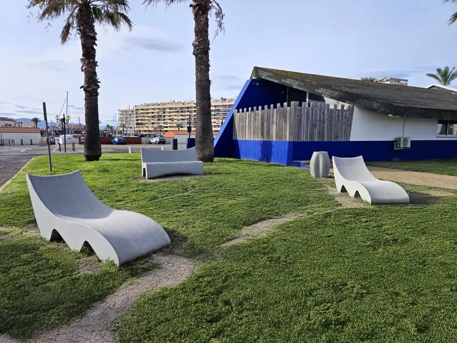 3D Printed Urban Furniture for Saint-Cyprien Tourist Office